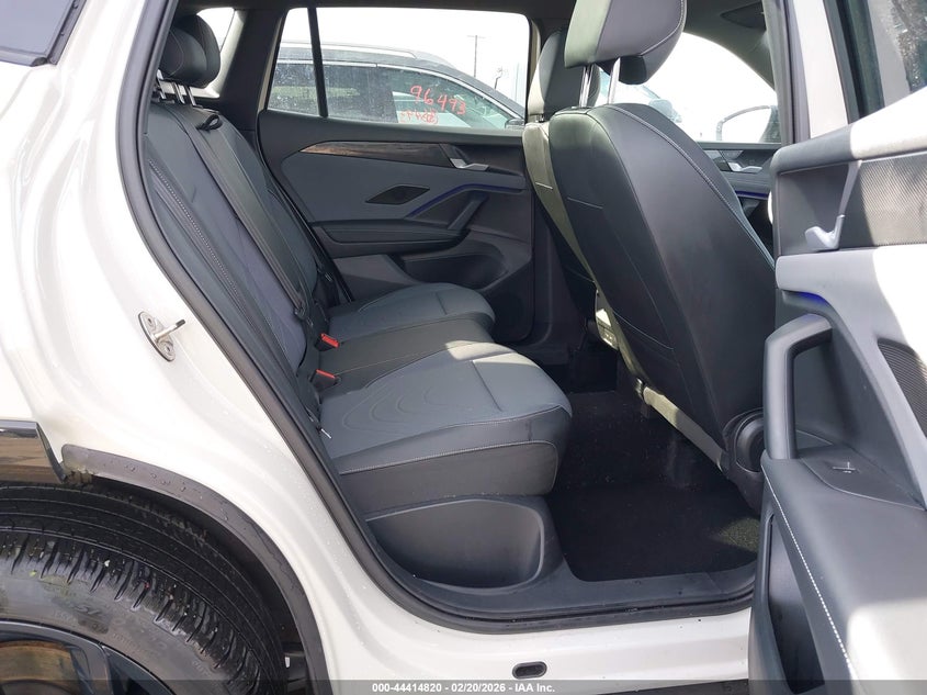 2025 Volkswagen Tiguan - widok 8