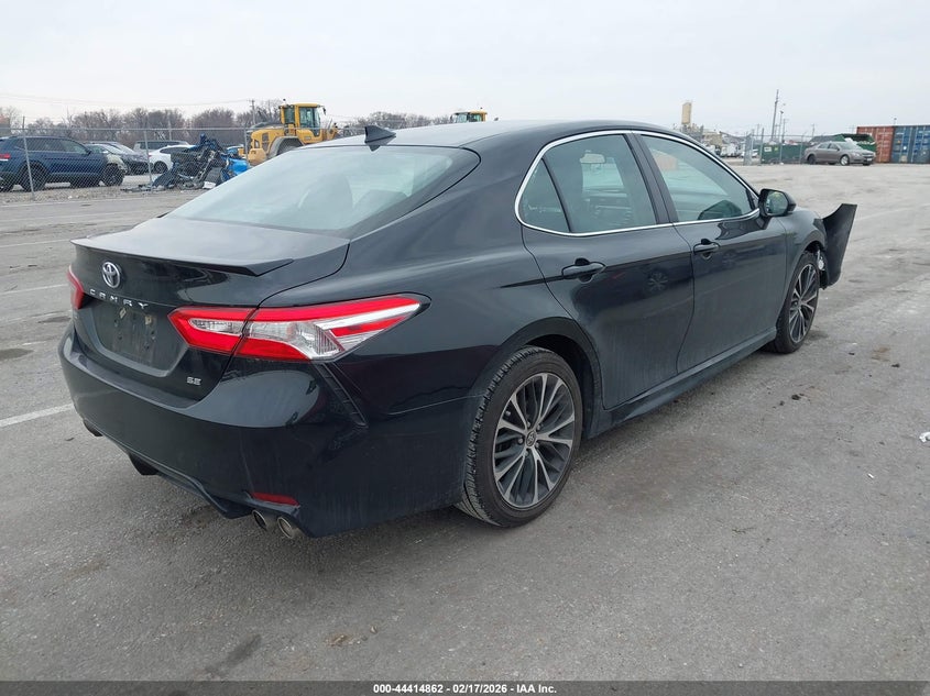 2020 Toyota Camry Se
