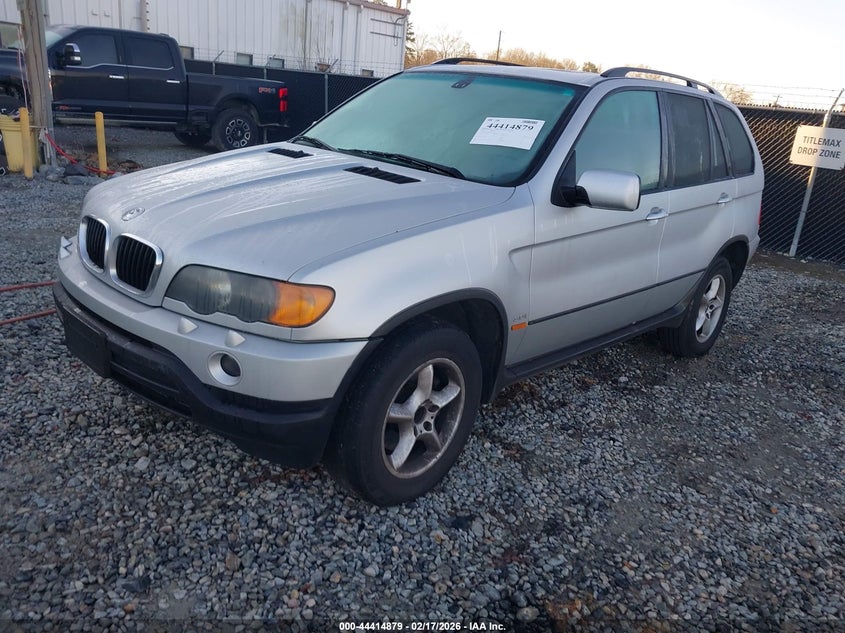 2002 BMW X5 3.0I