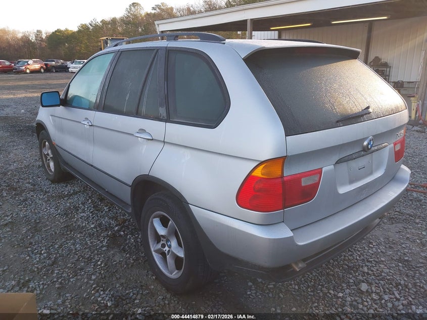 2002 BMW X5 3.0I