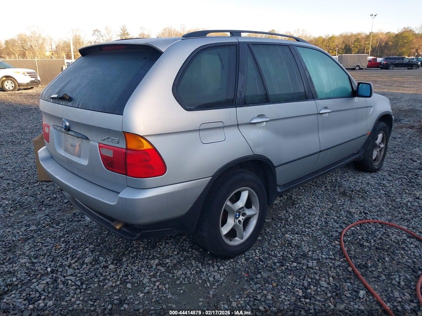 2002 BMW X5 3.0I
