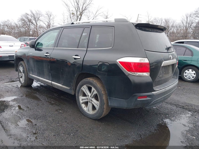 2011 TOYOTA HIGHLANDER auction photo 3