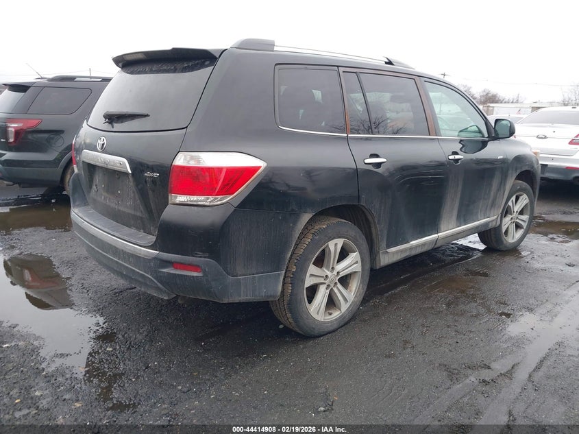2011 TOYOTA HIGHLANDER auction photo 4