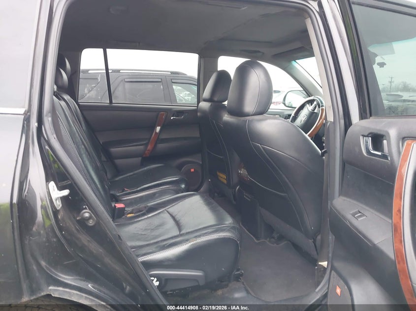 2011 TOYOTA HIGHLANDER auction photo 8