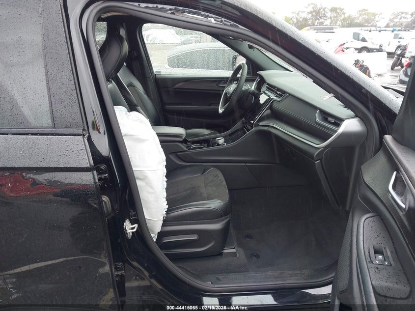 2023 Jeep Grand Cherokee Altitude 4X4