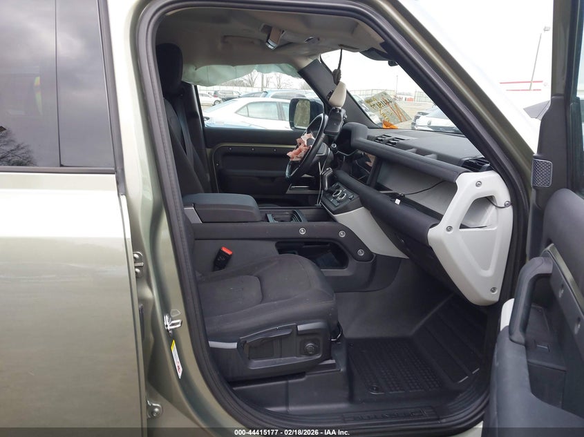 2022 Land Rover Defender 110 Standard