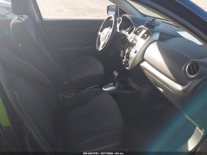 2016 Nissan Versa 1.6 Sv