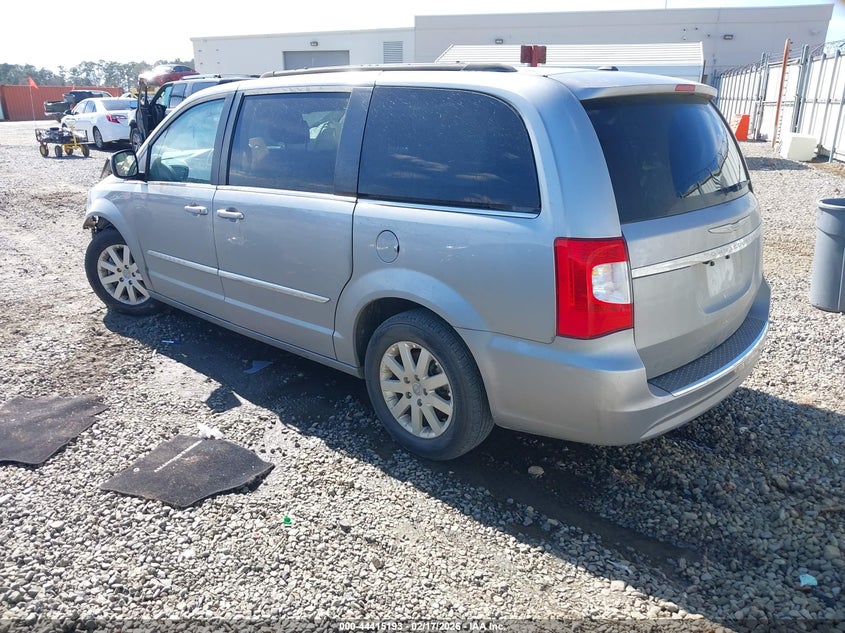 2016 Chrysler Town & Country Touring