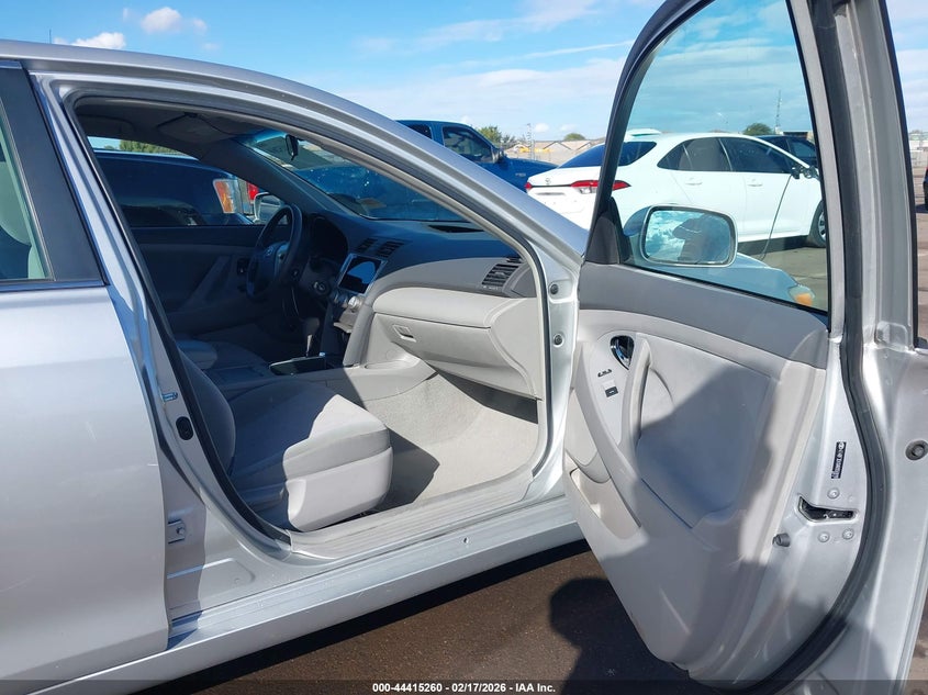 2010 Toyota Camry Le