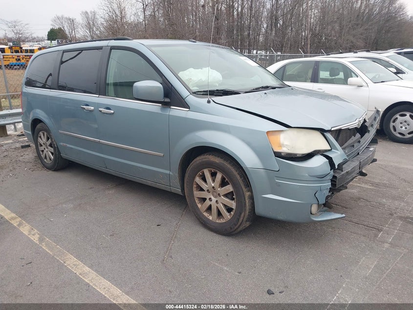 2010 Chrysler Town & Country Touring