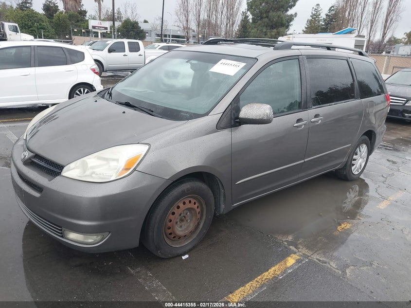 2004 Toyota Sienna Xle