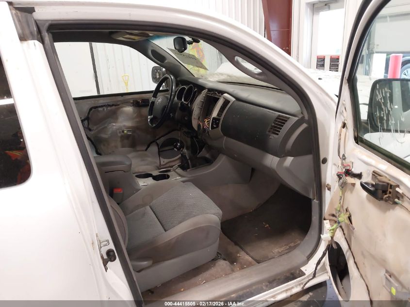 2005 Toyota Tacoma Base V6