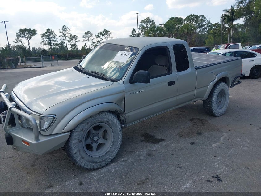 2001 Toyota Tacoma Base V6