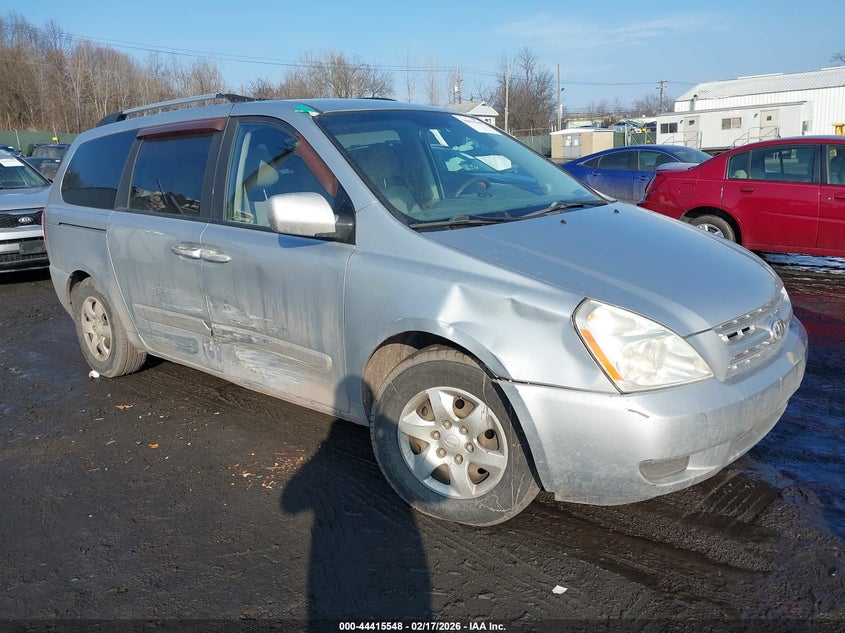 2009 Kia Sedona Lx