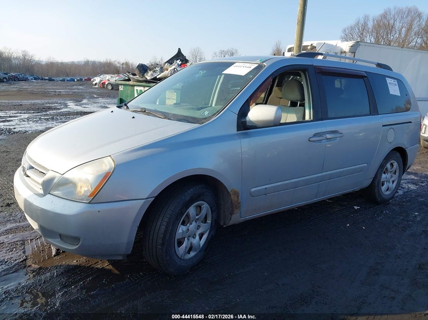 2009 Kia Sedona Lx