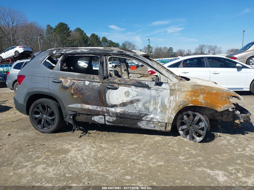 2022 Volkswagen Taos 1.5T Se VIN: 3VVTX7B20NM071446 Lot: 44415591