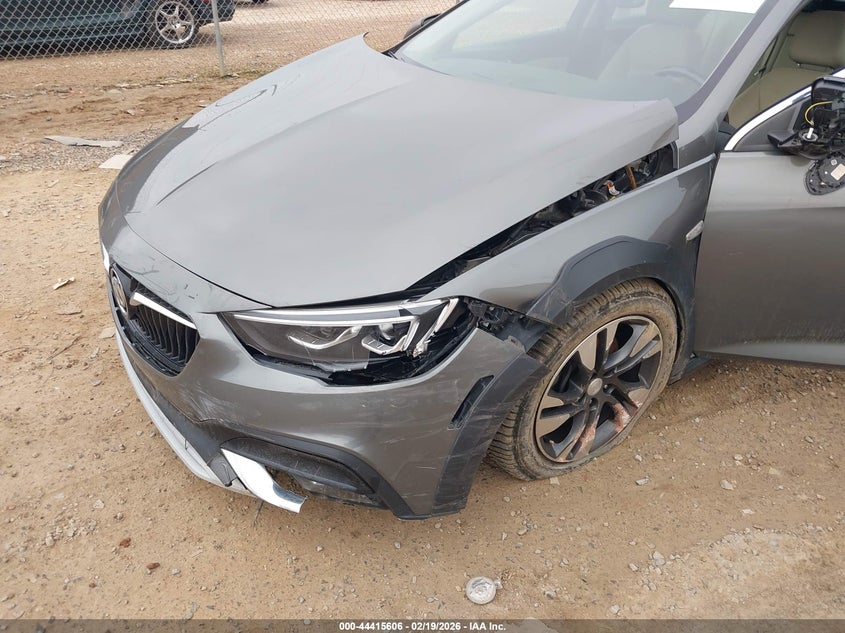 2019 Buick Regal Tourx Awd Essence VIN: W04GV8SX8K1020111 Lot: 44415606