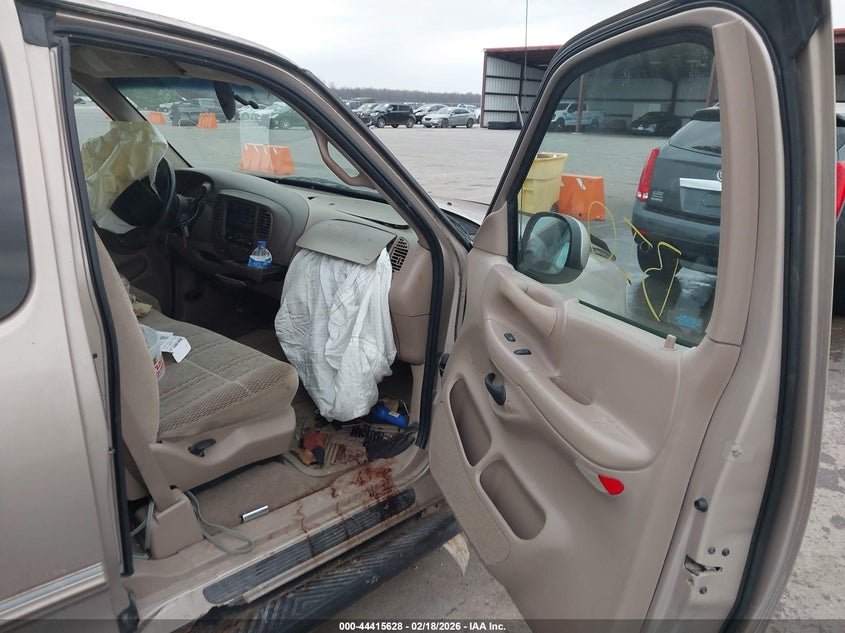 1998 Ford F-150 Lariat/Standard/Xl/Xlt