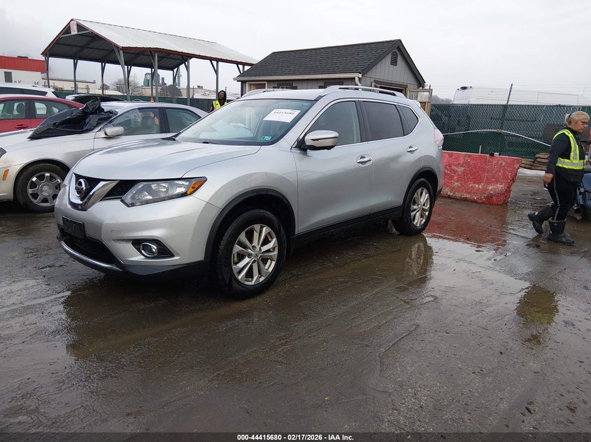 2016 Nissan Rogue Sv