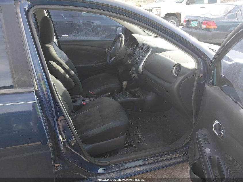 2013 Nissan Versa 1.6 Sv