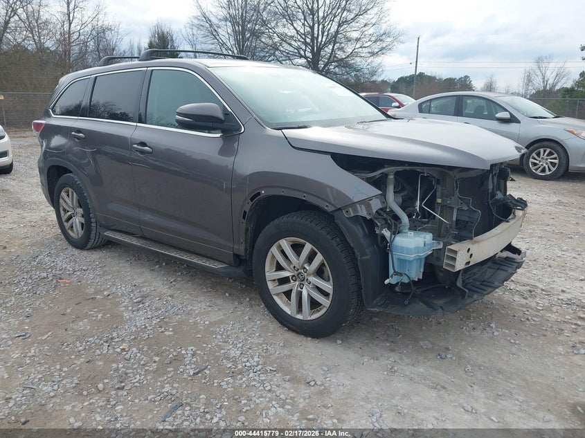 2016 Toyota Highlander Le