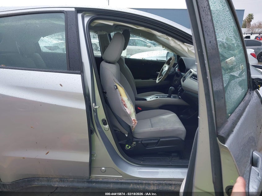 VIN 3CZRU5H31MM725546 2021 HONDA HR-V 2WD LX