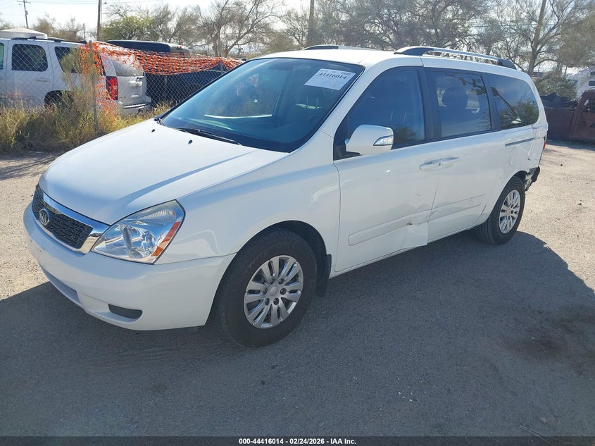 2012 Kia Sedona Lx
