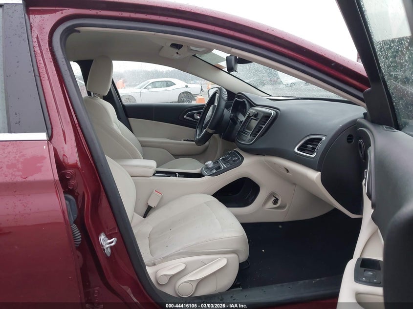 2017 Chrysler 200 Touring