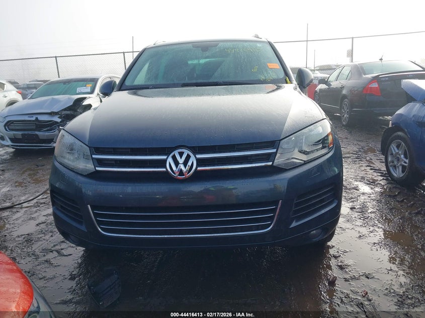 2012 Volkswagen Touareg Vr6 Executive VIN: WVGEF9BP4CD006881 Lot: 44738487
