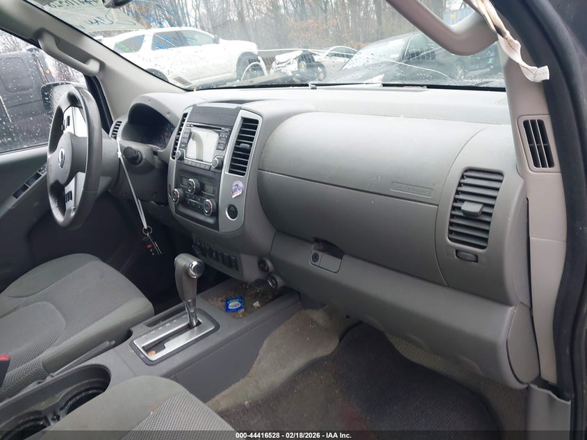 2017 Nissan Frontier Sv