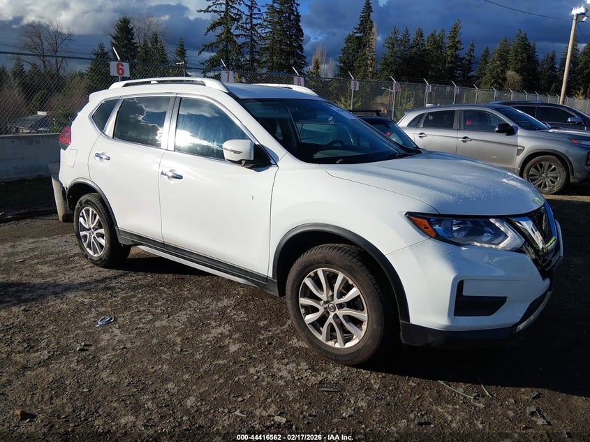 2018 Nissan Rogue Sv