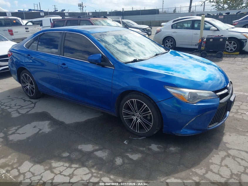 2016 Toyota Camry Se