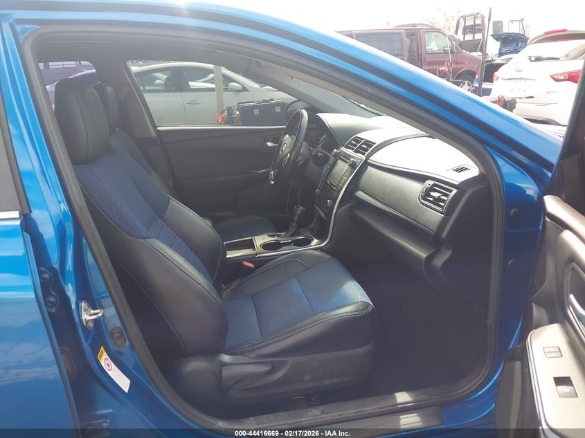 2016 Toyota Camry Se