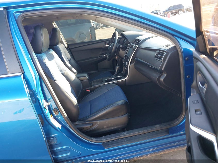 2016 Toyota Camry Se