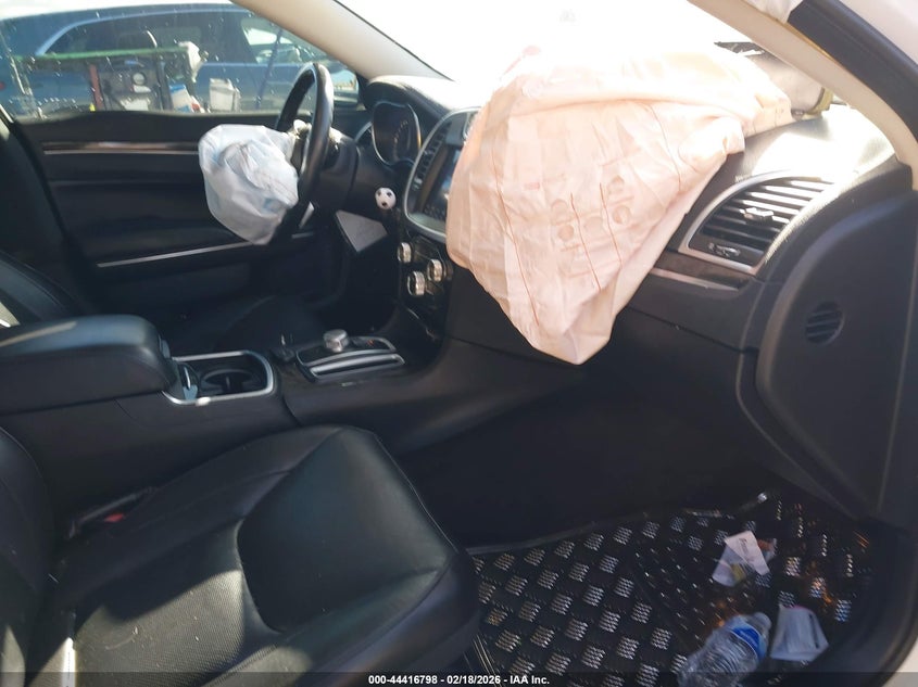 2018 Chrysler 300 Limited