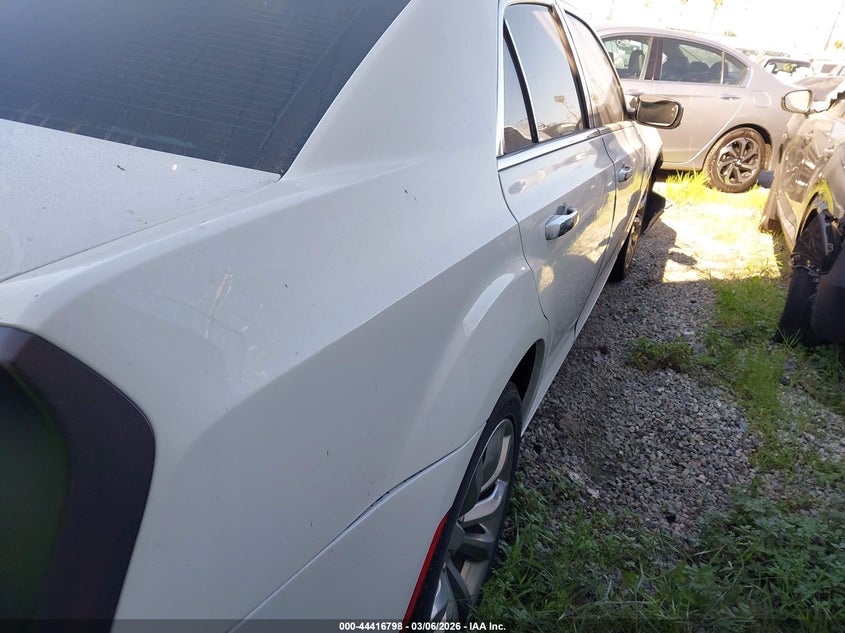2018 Chrysler 300 Limited