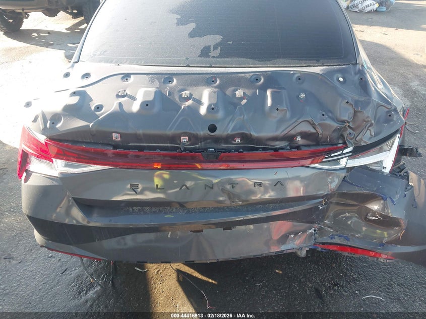 VIN 5NPLN4AG4MH041208 2021 HYUNDAI ELANTRA SEL