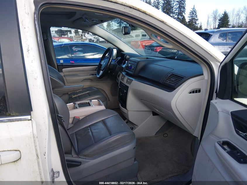 2009 Volkswagen Routan Sel