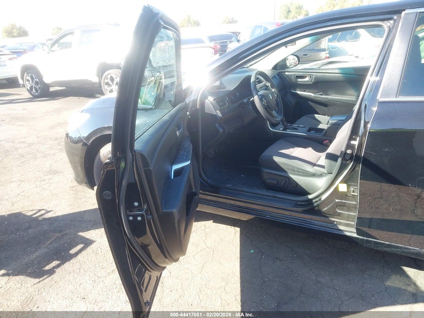 2016 Toyota Camry Le