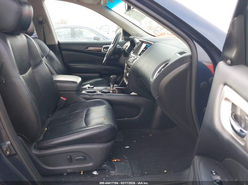 2015 Nissan Pathfinder Platinum