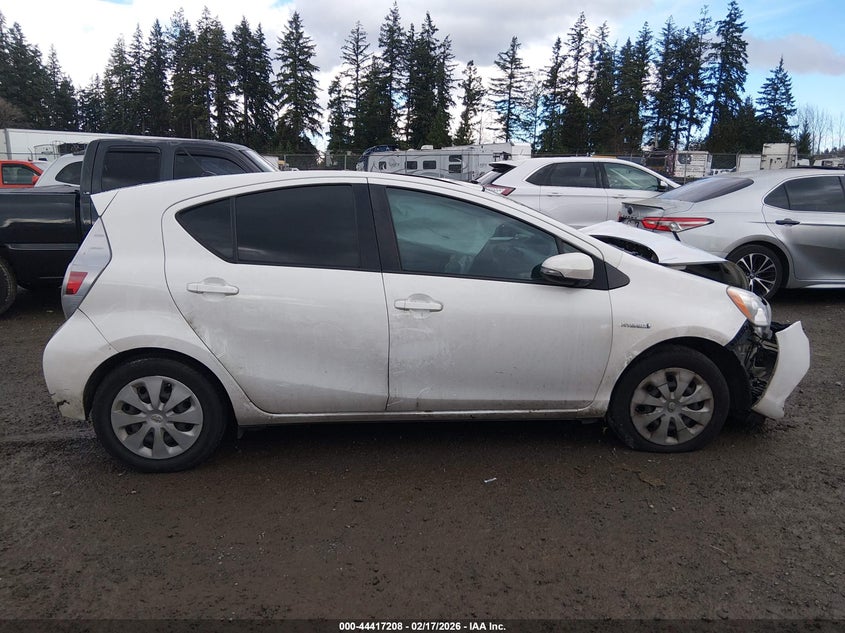 2014 Toyota Prius C Two #14