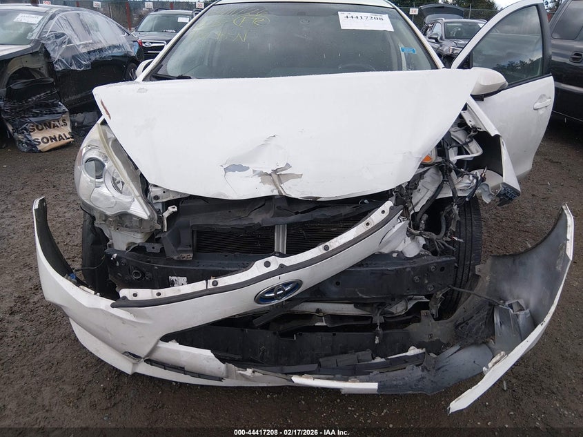 2014 Toyota Prius C Two #6