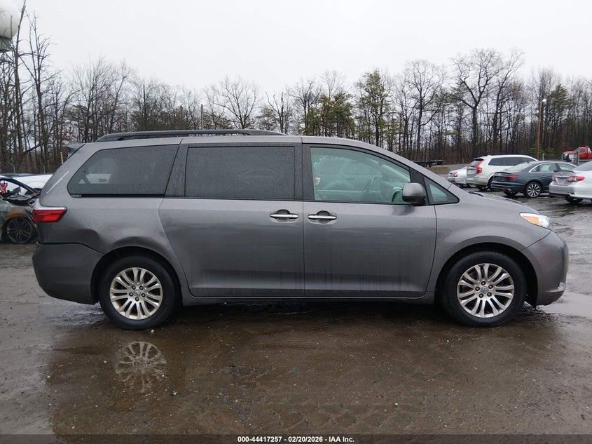 2017 Toyota Sienna Xle Premium 8 Passenger VIN: 5TDYZ3DC6HS861626 Lot: 44417257