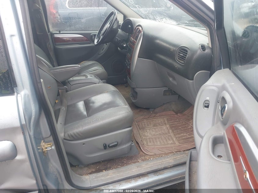 2006 Chrysler Town & Country Limited