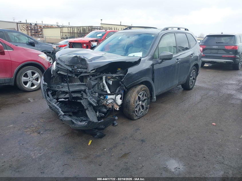 2023 Subaru Forester Premium