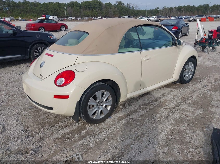 2008 Volkswagen New Beetle S