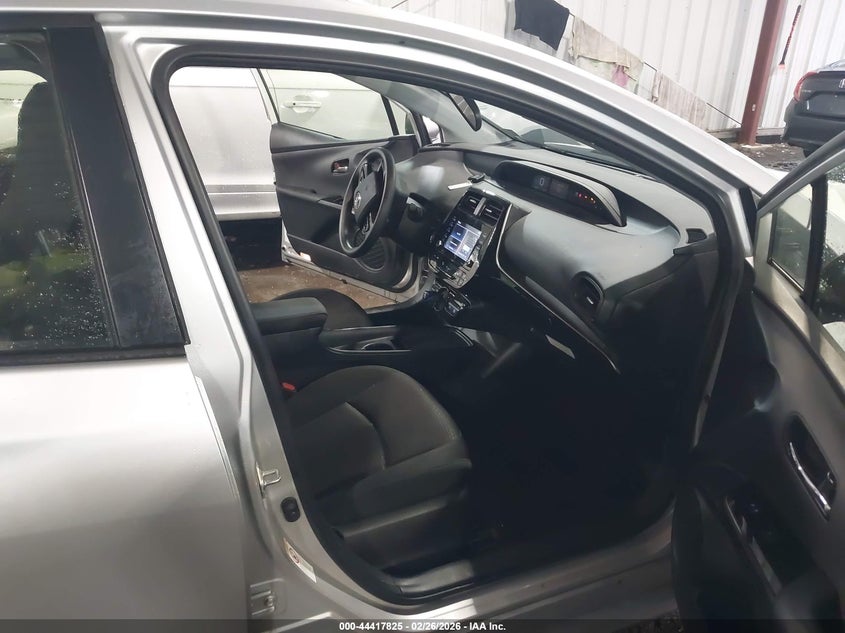 2022 Toyota Prius Le