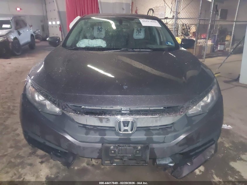 VIN 2HGFC2F58JH522664 2018 HONDA CIVIC LX