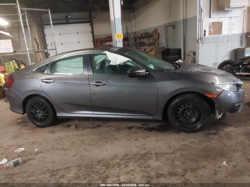 VIN 2HGFC2F58JH522664 2018 HONDA CIVIC LX
