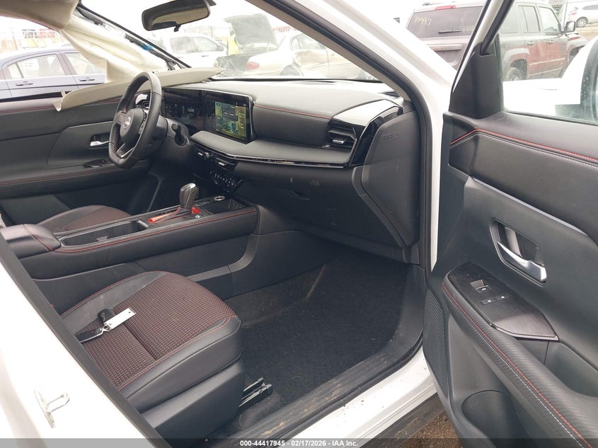 2025 Nissan Kicks Sr Fwd